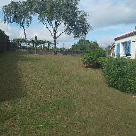 Maison Meublee En Location Courte Duree - 1 Mois Minimum * Port-Saint-Pere