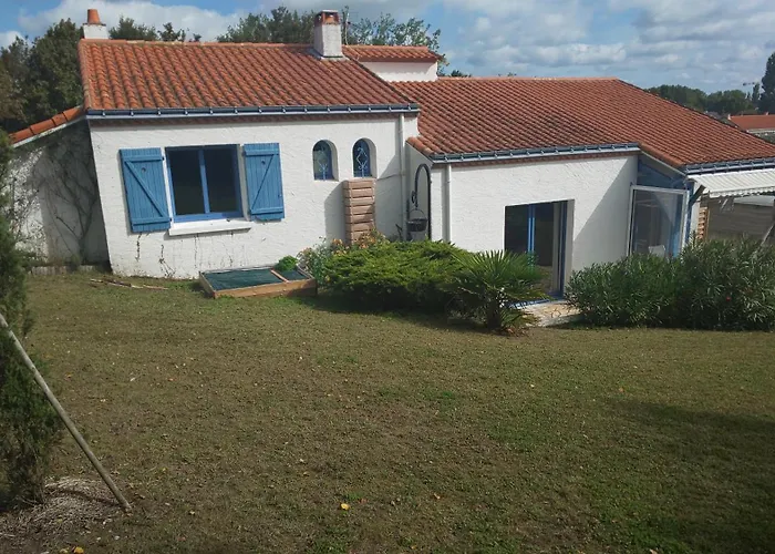 Дом отдыха Maison Meublee En Location Courte Duree - 1 Mois Minimum