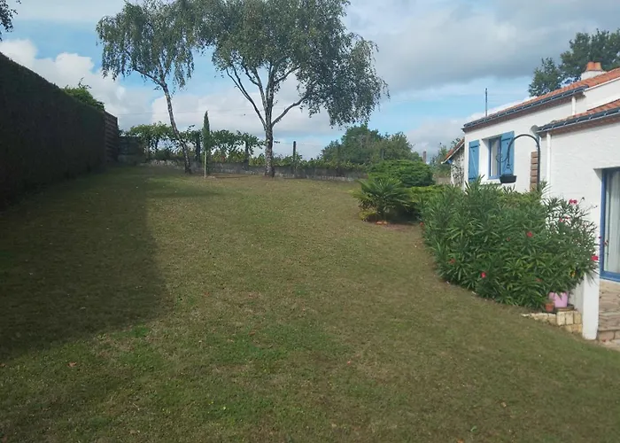 Maison Meublee En Location Courte Duree - 1 Mois Minimum * Порт-Сен-Пьер